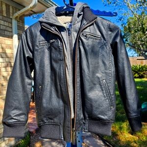 Boys Faux Leather Jacket black/grey with hood, size boys 6/7